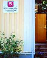 5:ans Bed & Breakfast