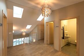 Guesthouse Garun, Skolavellir