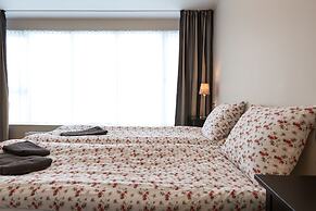 Guesthouse Garun, Skolavellir