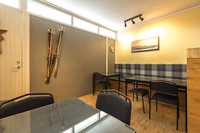 Guesthouse Garun, Skolavellir