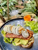 Floraville Phuket Resort