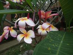 Floraville Phuket Resort