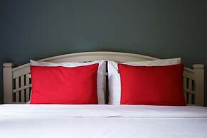 Floraville Phuket Resort