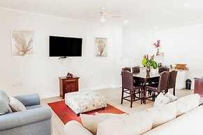 Beachcombers Hotel