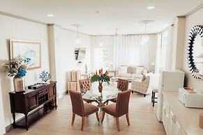 Beachcombers Hotel