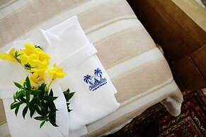 Beachcombers Hotel