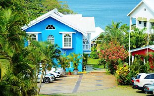Beachcombers Hotel