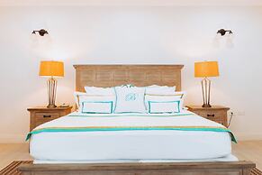 Beachcombers Hotel