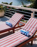 Beachcombers Hotel