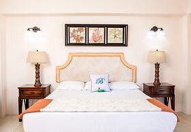 Beachcombers Hotel