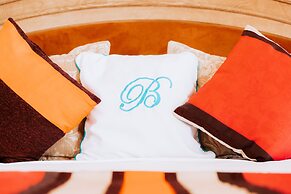 Beachcombers Hotel