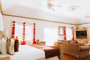 Beachcombers Hotel