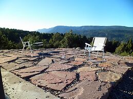 Un Vistón Modern Mountain Home