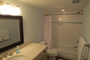 Lizzie Lu's Island Retreat