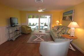 Lizzie Lu's Island Retreat