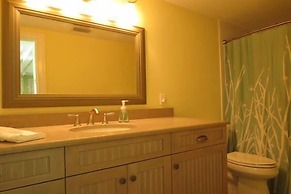 Lizzie Lu's Island Retreat