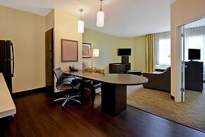 Candlewood Suites St. Clairsville by IHG
