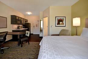 Candlewood Suites St. Clairsville by IHG