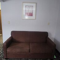 Ramada by Wyndham Cedar Rapids South