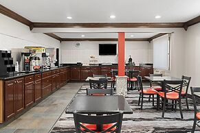 Ramada by Wyndham Cedar Rapids South