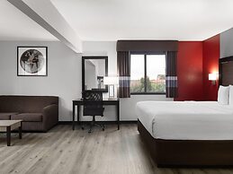 Ramada by Wyndham Cedar Rapids South