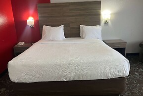 Ramada by Wyndham Cedar Rapids South