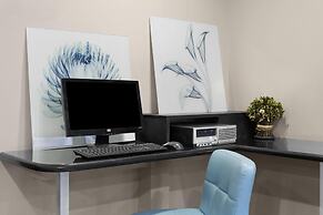 Ramada by Wyndham Cedar Rapids South