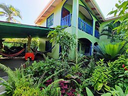 Cabinas Tortuguero Natural