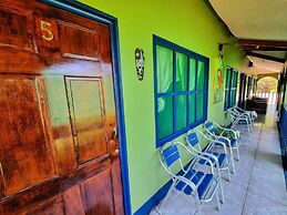 Cabinas Tortuguero Natural