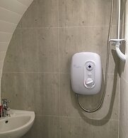 Loch Leven Hotel & Distillery