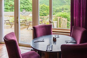 Loch Leven Hotel & Distillery