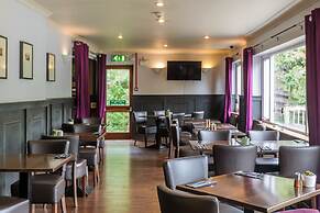 Loch Leven Hotel & Distillery