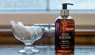 Loch Leven Hotel & Distillery