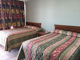 Skylark Resort Motel