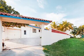 Ventana al Atlantico at Arecibo 681 Ocean Drive