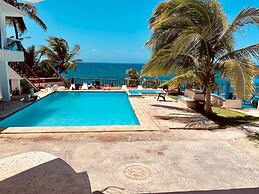 Ventana al Atlantico at Arecibo 681 Ocean Drive