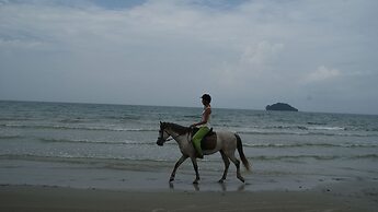 Mary Beach Hotel and Resort