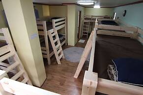 Empathy Guesthouse - Hostel