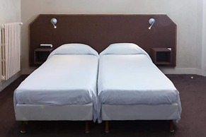 Brit Hotel Terminus