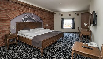 Malom Hotel és Étterem