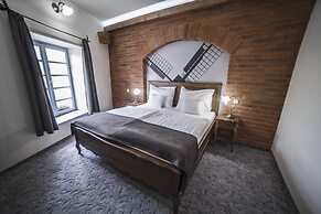 Malom Hotel és Étterem