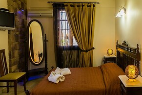 Epavlis Boutique Suites