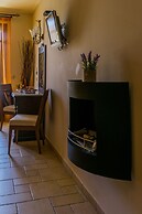 Epavlis Boutique Suites