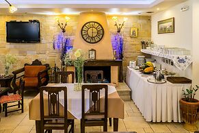 Epavlis Boutique Suites