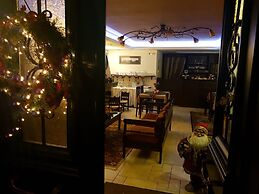 Epavlis Boutique Suites