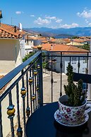 Epavlis Boutique Suites