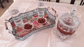 Epavlis Boutique Suites