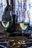 Epavlis Boutique Suites