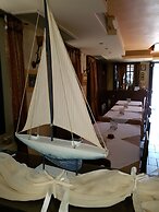 Epavlis Boutique Suites