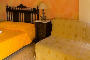 Epavlis Boutique Suites